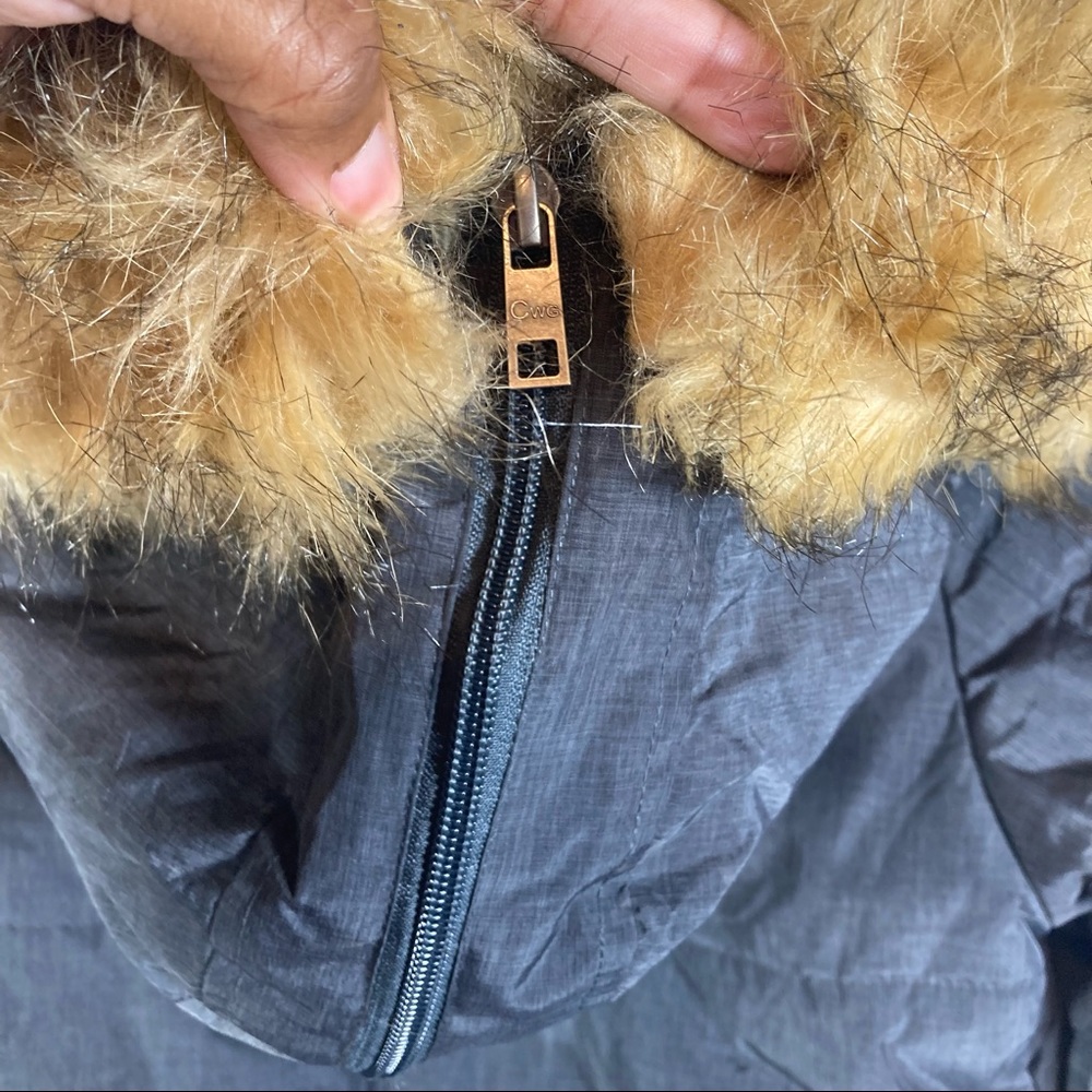 Canada Weathergear winter jacket. Size Medium - Picture 11 of 12